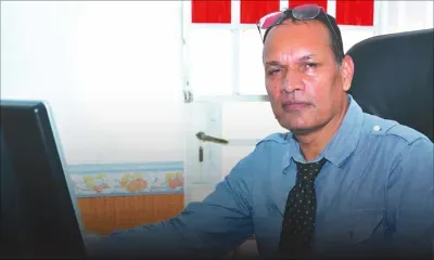 Rajah Madhewoo contestant la carte biométrique: « Merci d’avance de verser un peu d’argent sur mon compte »
