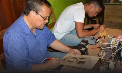 Pyrogravure - Errol Labonne : l’art du dessin sur le bois