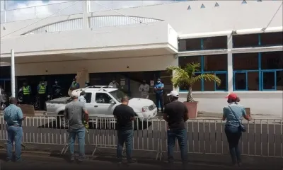 Rodrigues : manif du Mouvement citoyen anti-Covid devant l’Assemblée régionale 
