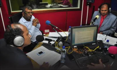 Talk of the Town sur Radio Plus: Dayal veut négocier une enveloppe d’USD 5,5 milliards à la COP 21