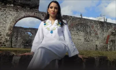 Passion : Hasnaa Namooya, la créatrice autodidacte