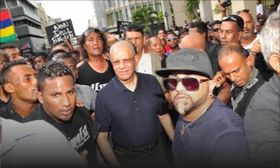 Passation de pouvoir : Ramgoolam présent à la marche de protestation