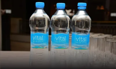 Possession de bouteilles Vital eau de source : voici la marche à suivre