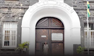 Faute d’ordonnance pour leurs congés maladie : bonus réduit pour 300 employés des prisons