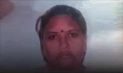 Une femme se noie dans une rivière