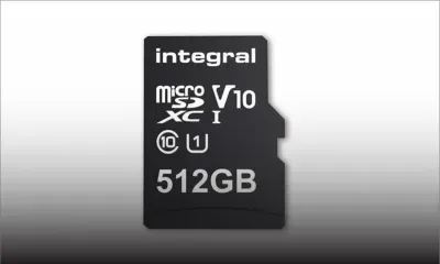 Une carte mémoire microSD de 512 Go