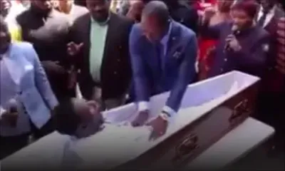 Folie sur Twitter autour d'un pasteur auteur d'une «résurrection» en Afrique du Sud