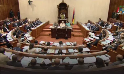 Reprise parlementaire dans une ambiance survoltée 