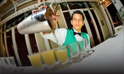 Flair bartending: le cocktail de créativité du barman-jongleur