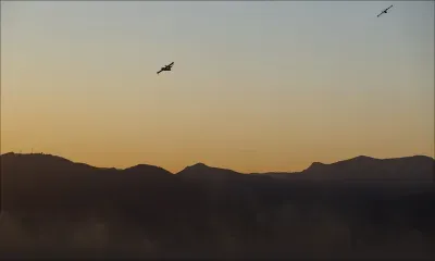 France: un incendie probablement criminel ravage près de 1 200 hectares dans le sud-est