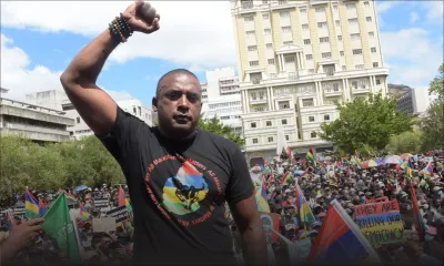 [En images] La marche citoyenne a démarré
