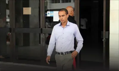 De la drogue retrouvée dans ses chaussettes : le gardien Fowdar veut visionner les caméras de la Search Room