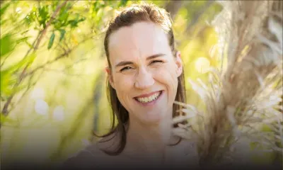 Anne Rajoo embellit les futures mariées