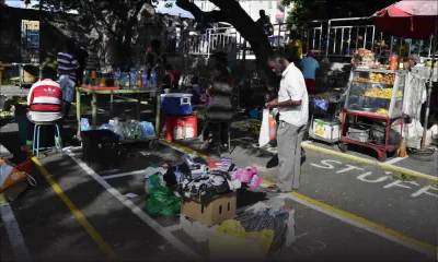 [Bande-son] Place Decaen : reportage sur les marchands ambulants relogés