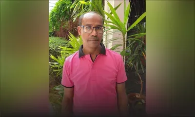 Il perd des documents importants dans le bus et demande de l'aide