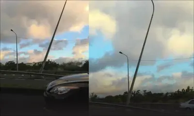 Un pylône penche dangereusement