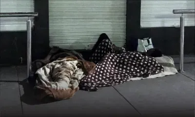 Combat quotidien : la route est longue pour les gens de la rue