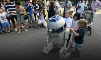 Un robot R2-D2 de "Star Wars" adjugé pour près de 3 millions de dollars