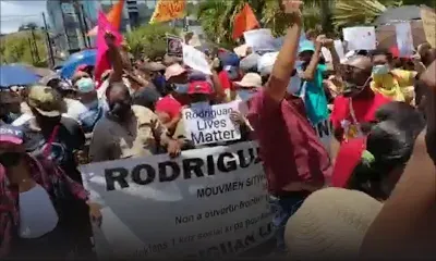 Rodrigues : manif pour la réintroduction de la quarantaine obligatoire  