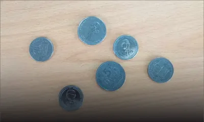 Roupie : légère dépréciation