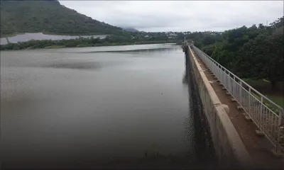 Eau boueuse et tuyau défectueux : fourniture d’eau irrégulière dans l’Ouest et l’Est du pays