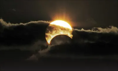 Des activités pour marquer l’éclipse solaire dans les écoles