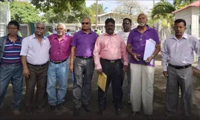 Nomination Day : les trois candidats MMM du no 7 sont arrivés