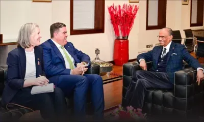 [En images] Visite du Speaker australien à Maurice