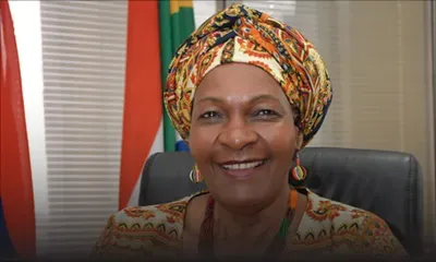 Hlamalani Nelly Manzini : «même à Maurice, les femmes peuvent atteindre une parité de 50/50 au Parlement»