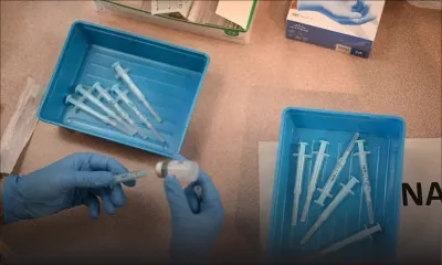 Covid-19: une version du vaccin Moderna ciblant Omicron approuvée au Royaume-Uni