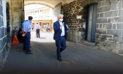 Casernes centrales: Rama Valayden interrogé ʹunder warningʹ