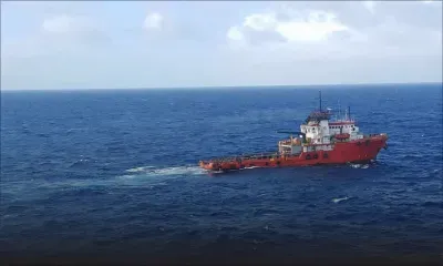 Le MV Benita reprend le large après cinq semaines à Le-Bouchon