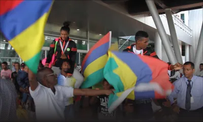 Kick-boxing : Dinally et Coret accueillis en héros