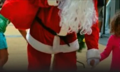 Les Pères Noël débarquent