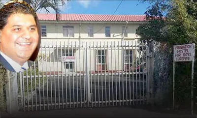 Décontracté, Rakesh Gooljaury fait ses deux premières heures de travaux communautaires