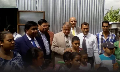 Remise de clés à trois familles victimes de l’incendie de Saint-Paul