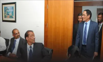 Vishnu Lutchmeenaraidoo reste à la Government House