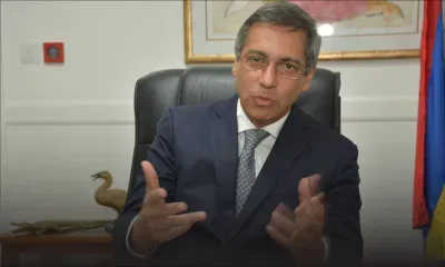 Xavier-Luc Duval reprend son poste de PM par intérim