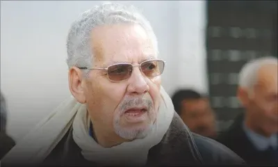 4 Minutes aux 4 Coins du Monde : Algérie, le général Khaled Nezzar visé par un mandat d’arrêt international 