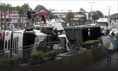 Caudan : un poids-lourd se renverse, l'aide-chauffeur tué