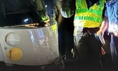 Un autobus percute un tram à Vacoas 