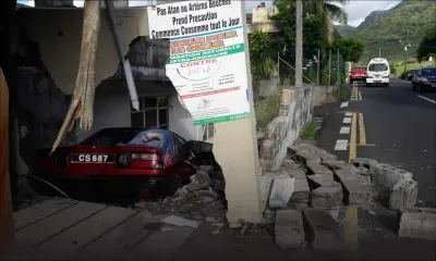 Accident à Port-Louis : une Corolla détruit un mur à la rue Monseigneur Leen 