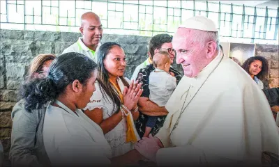 Elle lui avait serré la main en 2019 : Amandine, autiste, pleure son «pape à moi» 