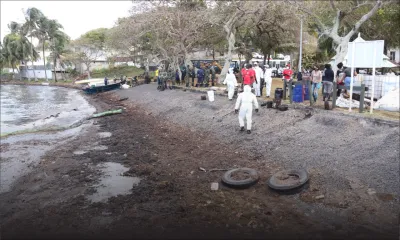 Déversement d’huile du Wakashio : le nettoyage des rives s’accélère