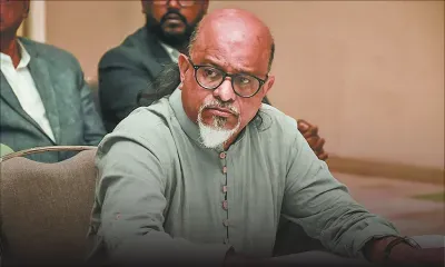 Ashok Subron : «Zame dan mo lavi mo ti imazinn mwa minis» 