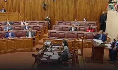 Une question sur CorexSolar International met le feu aux poudres au Parlement 