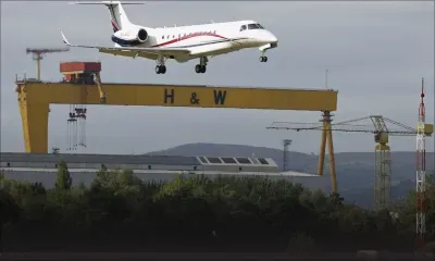 Le roi Charles III arrive à Belfast pour sa première visite en Irlande du Nord