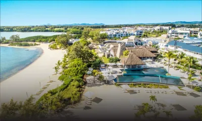 Radisson Blu Azuri Resort & Spa : un employé testé positif à la Covid-19