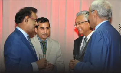 Fête nationale du Bangladesh : premier toast pour Barlen Vyapoory 