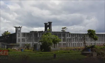 Soupçonné d’avoir remis 18 colis à Peroomal Veeren : un gardien de prison est activement recherché